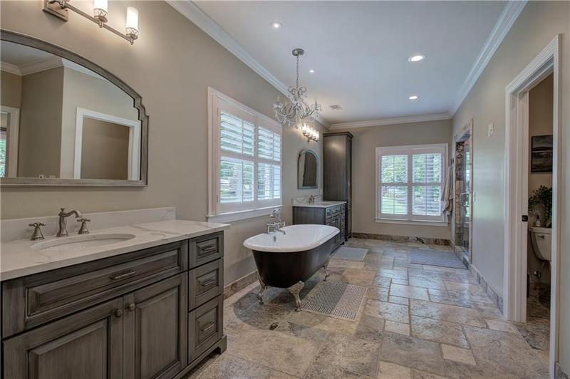 Image for property 200 Sherwood Drive, Calhoun, GA 30701