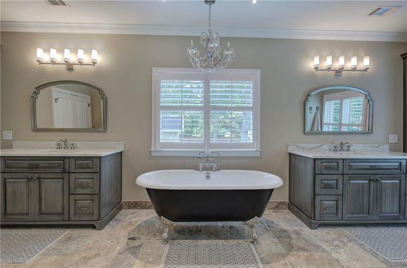 Image for property 200 Sherwood Drive, Calhoun, GA 30701