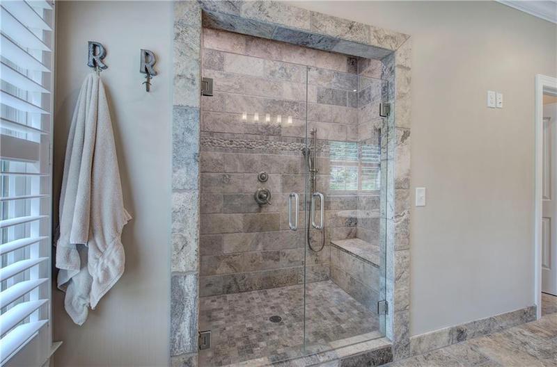 Image for property 200 Sherwood Drive, Calhoun, GA 30701
