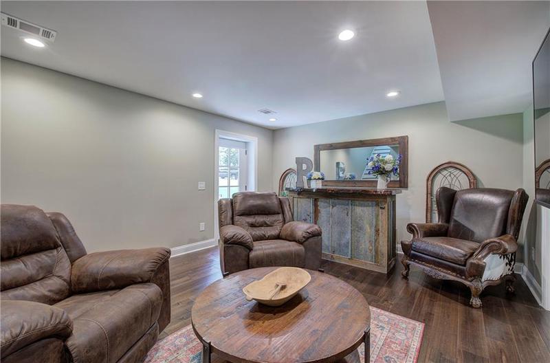 Image for property 200 Sherwood Drive, Calhoun, GA 30701