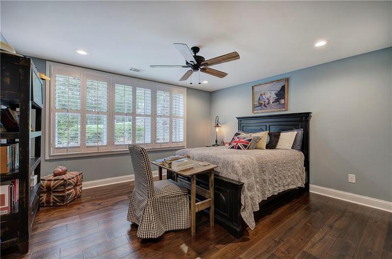 Image for property 200 Sherwood Drive, Calhoun, GA 30701