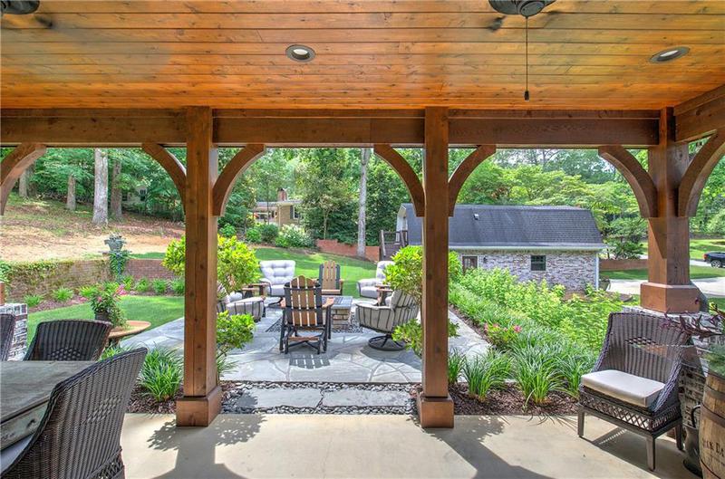 Image for property 200 Sherwood Drive, Calhoun, GA 30701