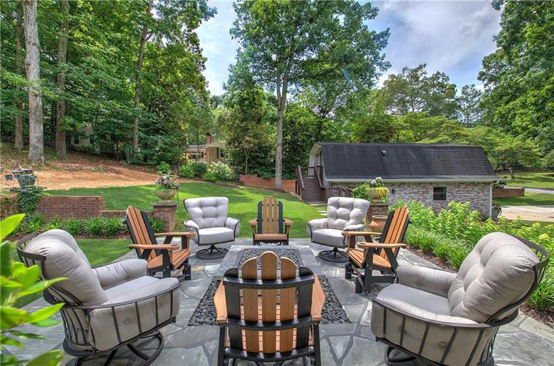 Image for property 200 Sherwood Drive, Calhoun, GA 30701