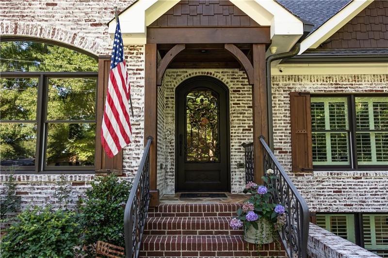Image for property 200 Sherwood Drive, Calhoun, GA 30701