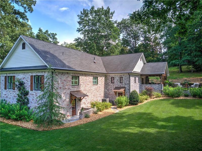 Image for property 200 Sherwood Drive, Calhoun, GA 30701