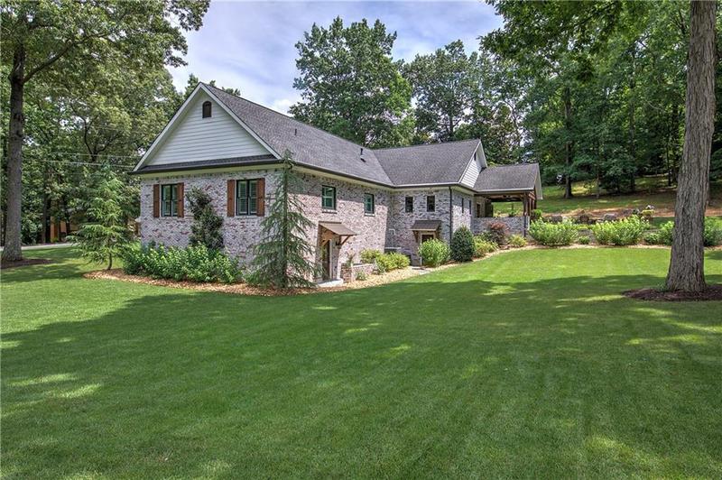 Image for property 200 Sherwood Drive, Calhoun, GA 30701