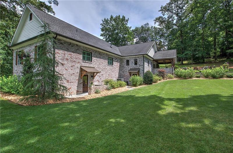 Image for property 200 Sherwood Drive, Calhoun, GA 30701