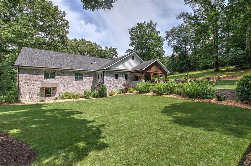 Image for property 200 Sherwood Drive, Calhoun, GA 30701