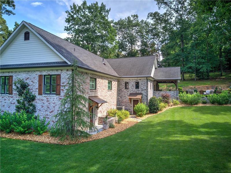 Image for property 200 Sherwood Drive, Calhoun, GA 30701