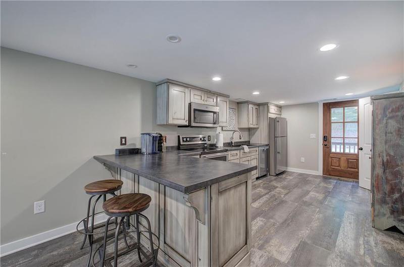 Image for property 200 Sherwood Drive, Calhoun, GA 30701