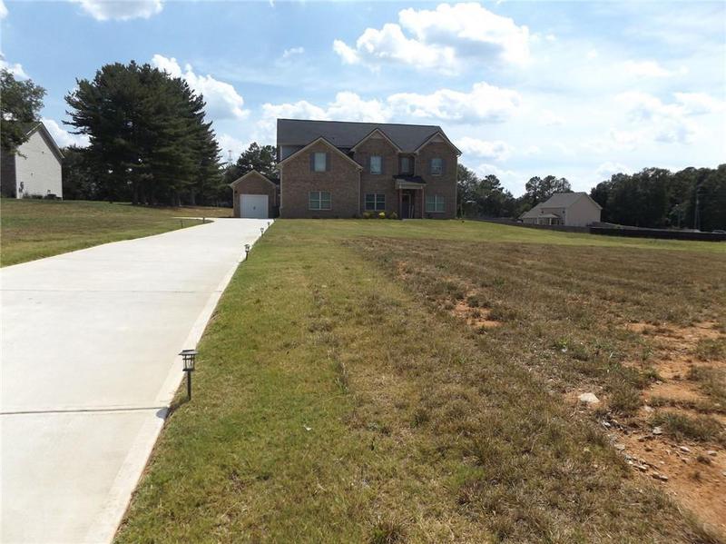 Image for property 689 Jeff Davis Drive, Fayetteville, GA 30215