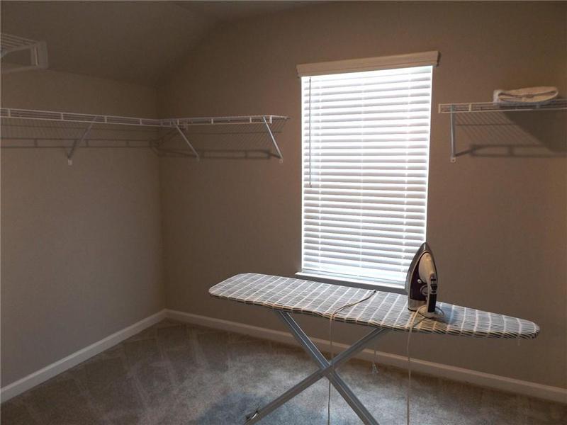 Image for property 689 Jeff Davis Drive, Fayetteville, GA 30215
