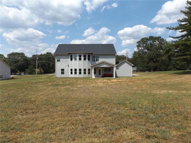 Image for property 689 Jeff Davis Drive, Fayetteville, GA 30215