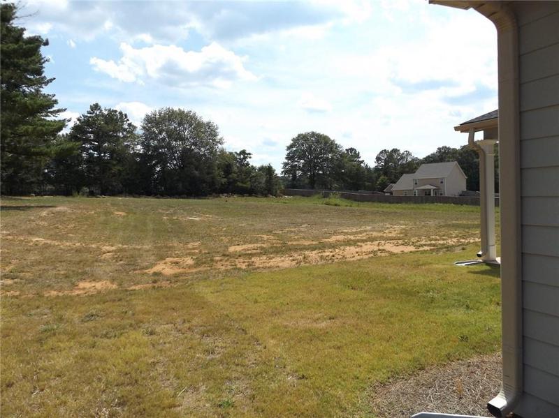 Image for property 689 Jeff Davis Drive, Fayetteville, GA 30215