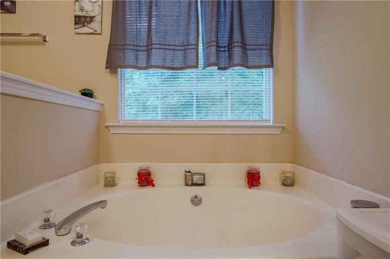 Image for property 4614 Post Ridge Lane, Lithonia, GA 30038