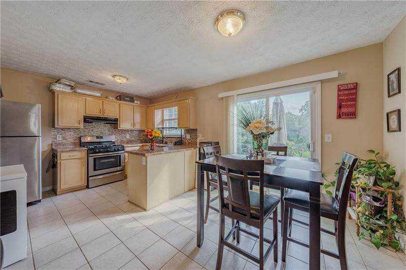 Image for property 4614 Post Ridge Lane, Lithonia, GA 30038