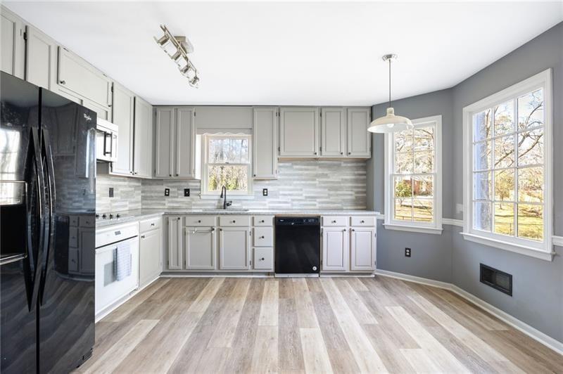 Image for property 154 Cold Creek Drive, Alpharetta, GA 30009