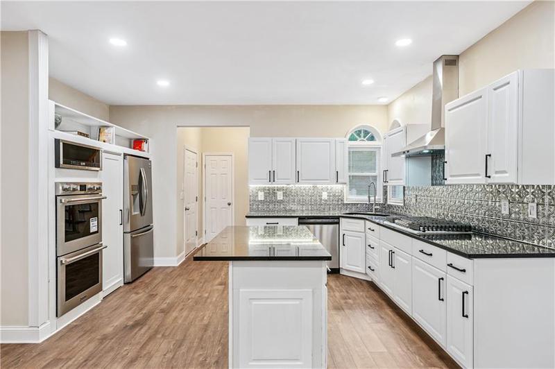 Image for property 465 Woodbrook Way, Lawrenceville, GA 30043