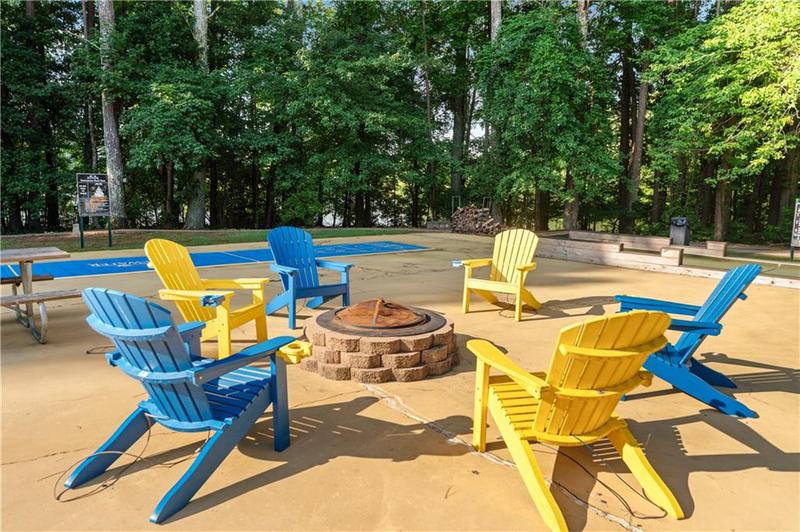 Image for property 465 Woodbrook Way, Lawrenceville, GA 30043