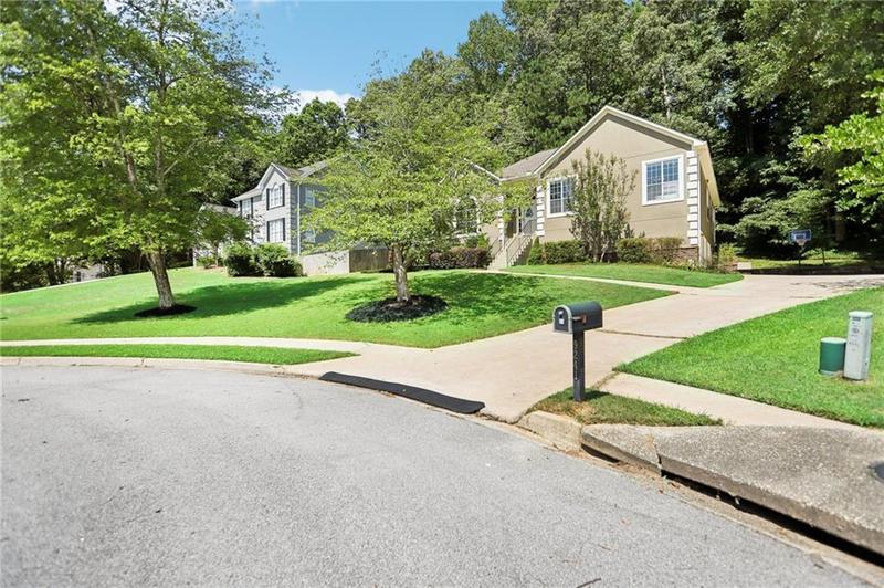 Image for property 9241 Brook Court, Douglasville, GA 30135
