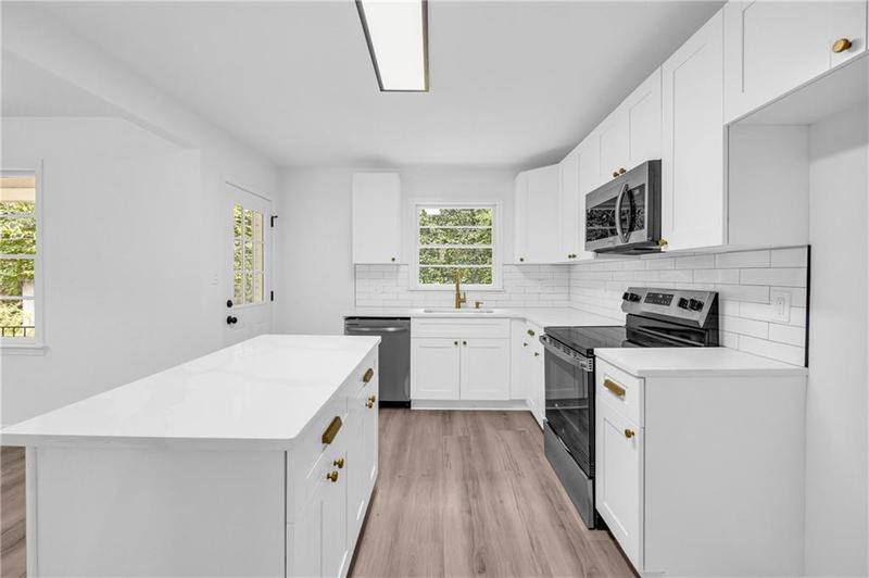 Image for property 2678 Rainbow Forest Drive, Decatur, GA 30034