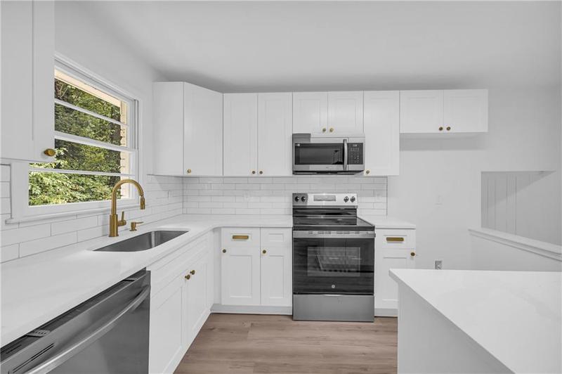 Image for property 2678 Rainbow Forest Drive, Decatur, GA 30034