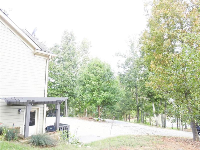 Image for property 40 Heartwood Drive, Cartersville, GA 30120