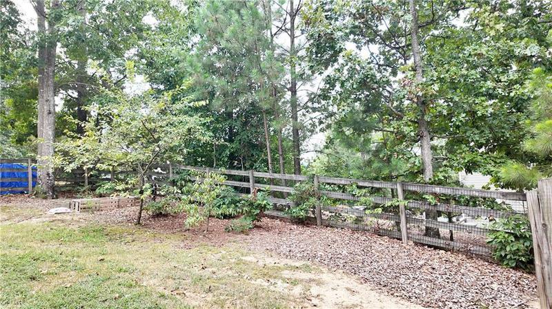 Image for property 40 Heartwood Drive, Cartersville, GA 30120