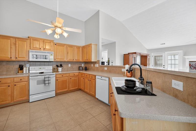 Image for property 3355 Stoneleigh Run Drive, Buford, GA 30519