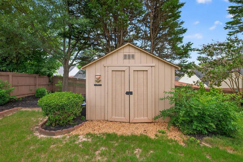 Image for property 3355 Stoneleigh Run Drive, Buford, GA 30519