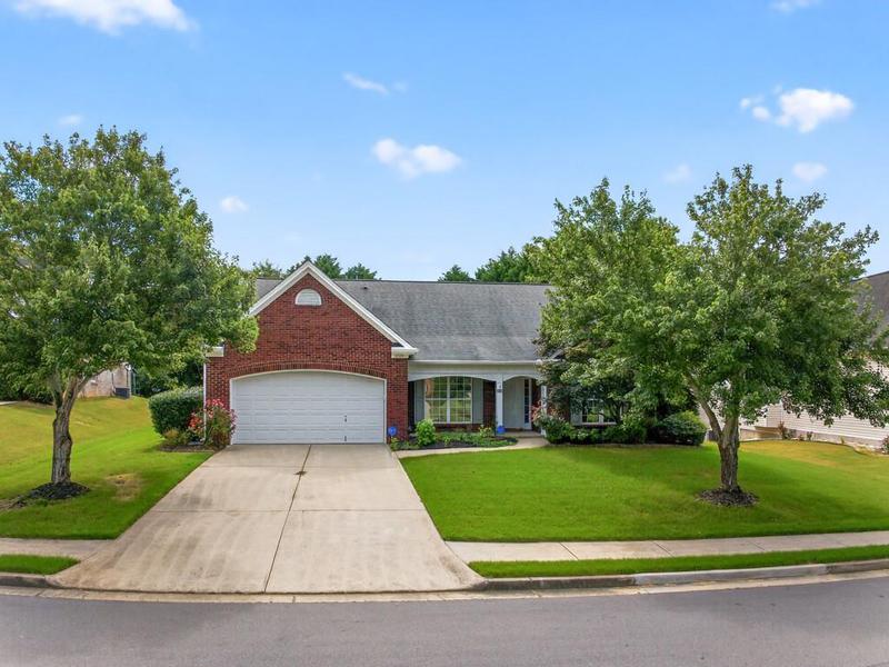 Image for property 3355 Stoneleigh Run Drive, Buford, GA 30519
