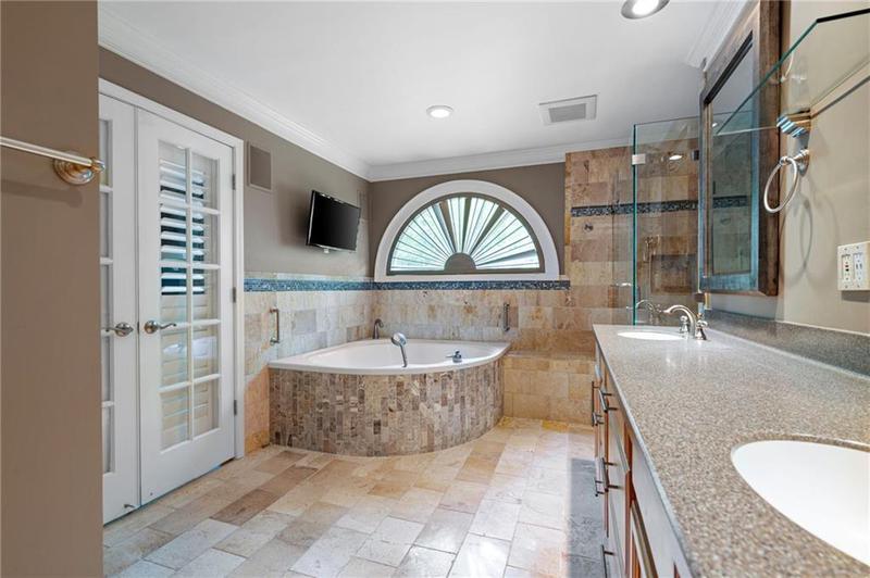 Image for property 465 WILLOWBROOK Drive, Smyrna, GA 30082