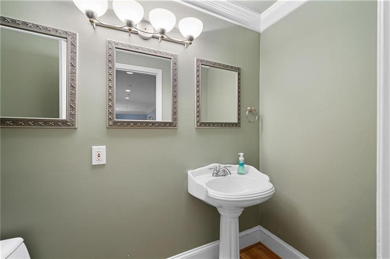 Image for property 465 WILLOWBROOK Drive, Smyrna, GA 30082