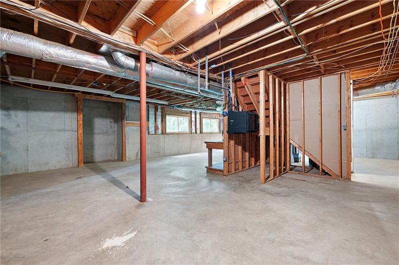 Image for property 465 WILLOWBROOK Drive, Smyrna, GA 30082