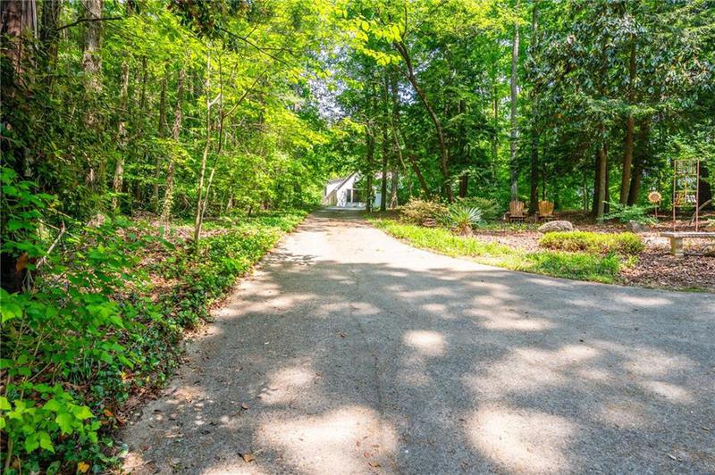Image for property 465 WILLOWBROOK Drive, Smyrna, GA 30082