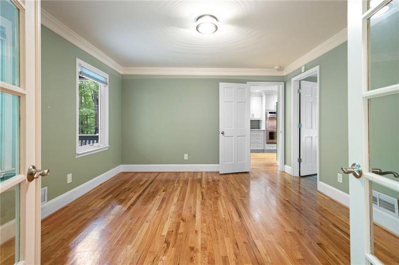 Image for property 465 WILLOWBROOK Drive, Smyrna, GA 30082