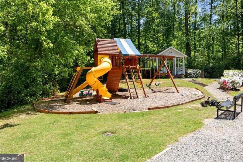 Image for property 845 Melbourne Trail, Alpharetta, GA 30009