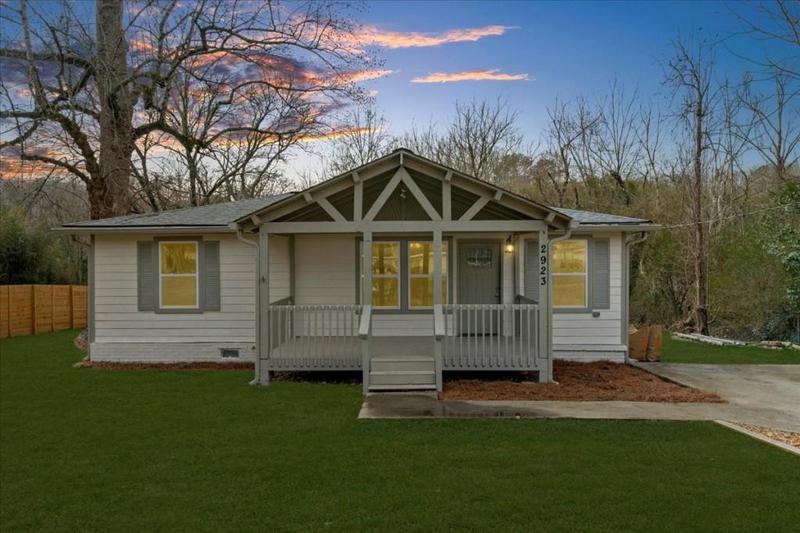 Image for property 2923 Hall Drive, Smyrna, GA 30082