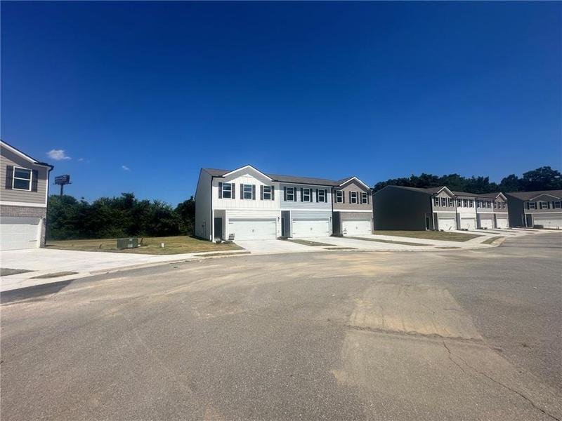 Image for property 104 Brexley Drive 03, Calhoun, GA 30701