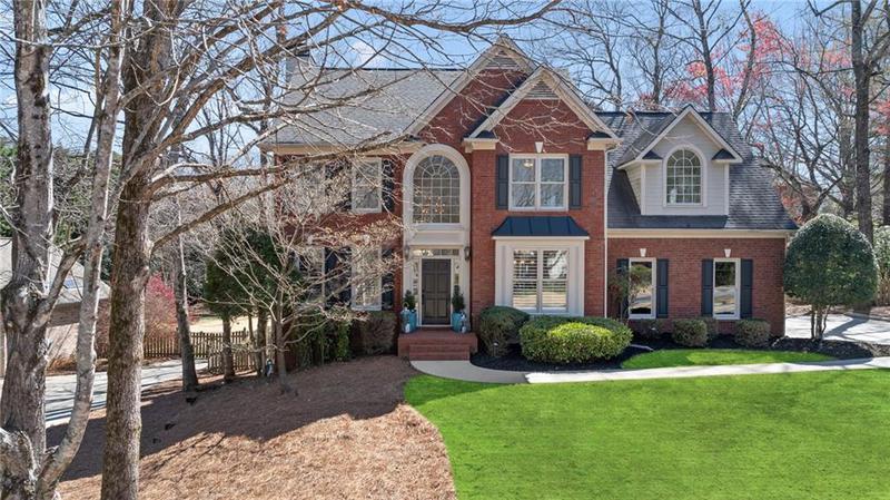 Image for property 720 Lakeglen Drive, Suwanee, GA 30024