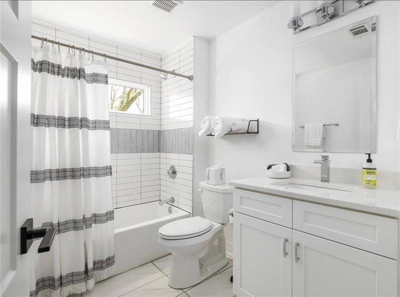 Image for property 1696 Emerald Avenue, Atlanta, GA 30310
