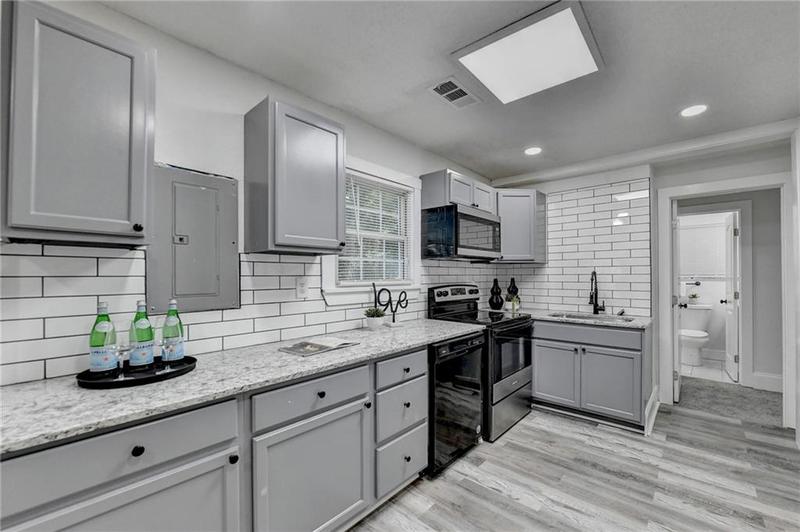 Image for property 3044 Sylvan Road, Hapeville, GA 30354