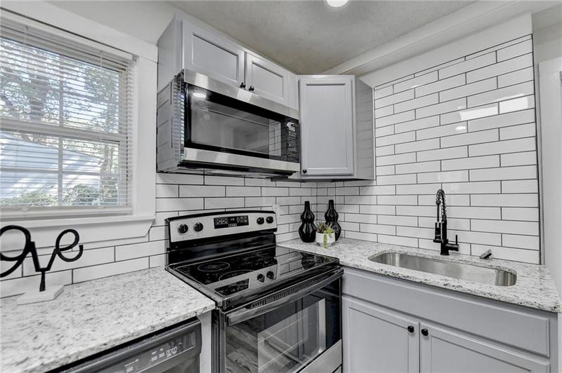 Image for property 3044 Sylvan Road, Hapeville, GA 30354