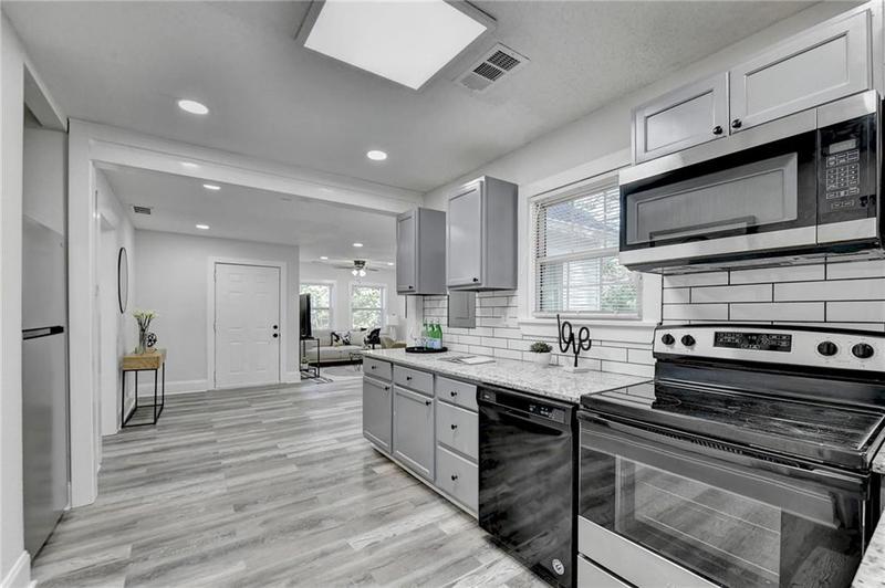 Image for property 3044 Sylvan Road, Hapeville, GA 30354
