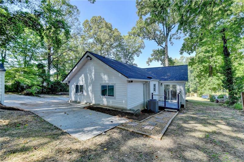 Image for property 3044 Sylvan Road, Hapeville, GA 30354