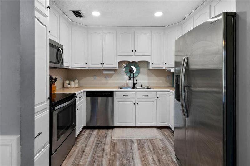 Image for property 18 Windrush Drive, Rome, GA 30165