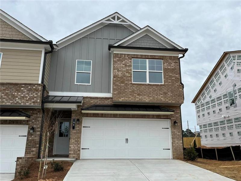 Image for property 25 Creekside Commons Drive, Hoschton, GA 30548