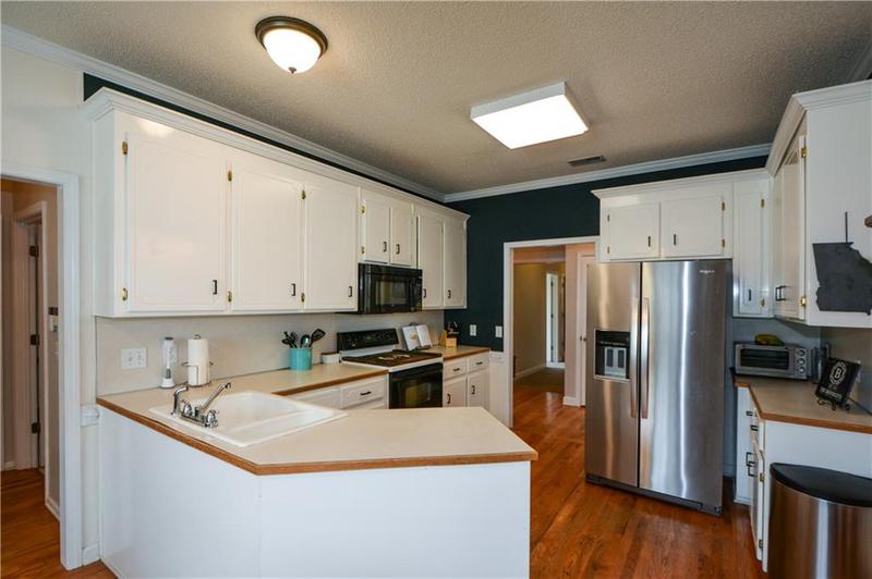 Image for property 37 Red Fox Trail, Euharlee, GA 30145