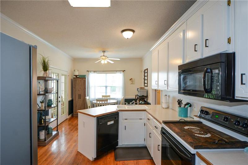 Image for property 37 Red Fox Trail, Euharlee, GA 30145