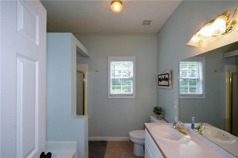 Image for property 37 Red Fox Trail, Euharlee, GA 30145